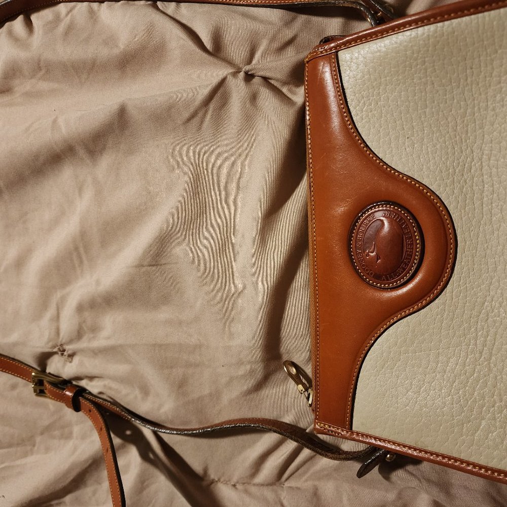 Dooney & Bourke purse